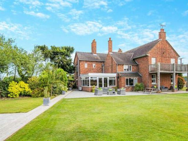 House for sale in Baswich, Staffordshire