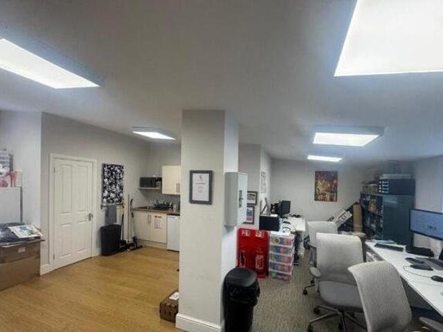 House for rent in Blackhills, Surrey