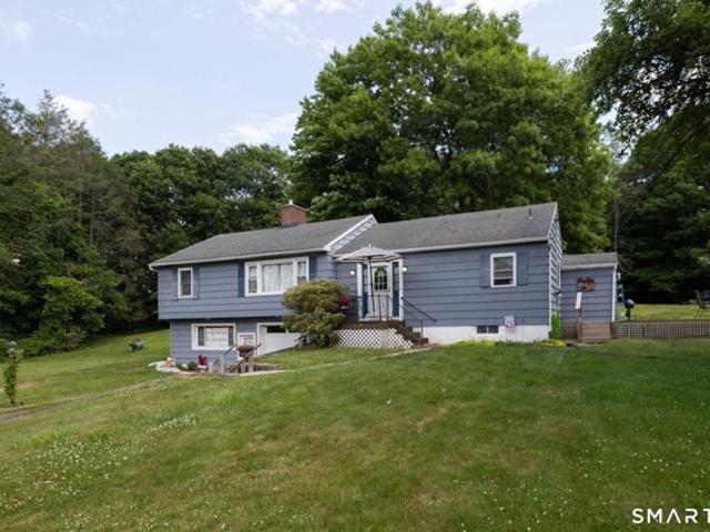 House for sale in Naugatuck, Connecticut