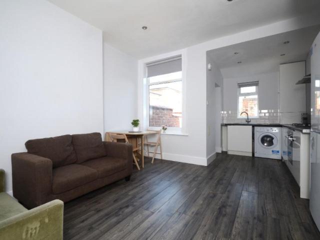 House for rent in Fallowfield Triangle, Manchester