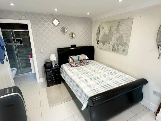 Studio for rent in Datchet, Windsor and Maidenhead