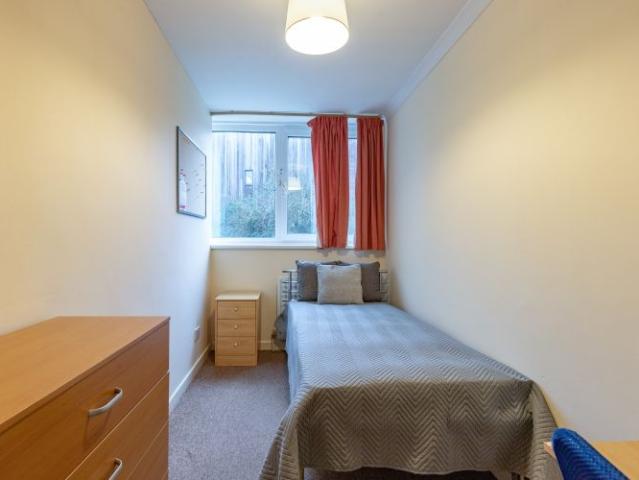 Room for rent in The Slade, Oxfordshire
