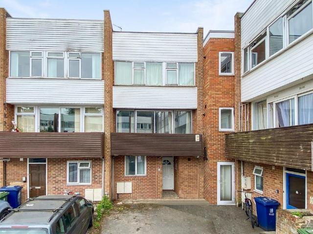 House for rent in The Slade, Oxfordshire
