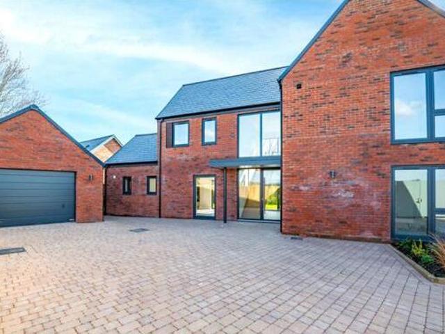 House for sale in Brentingby, Leicestershire