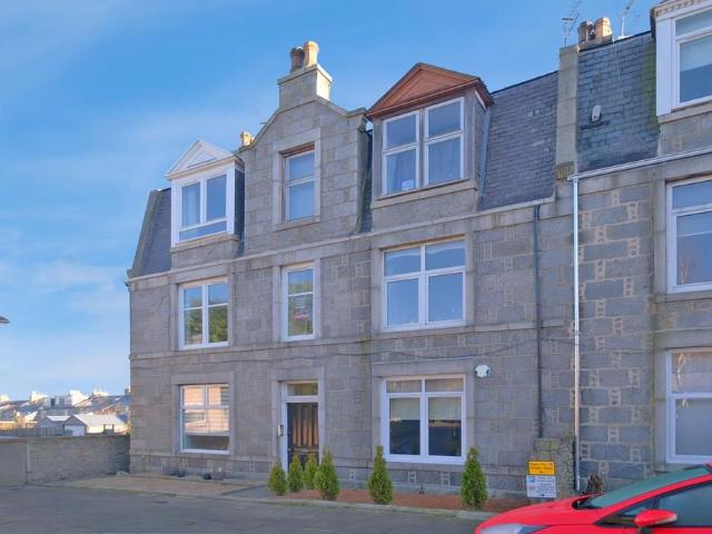 Apartment for rent in Ballindoch, Scotland