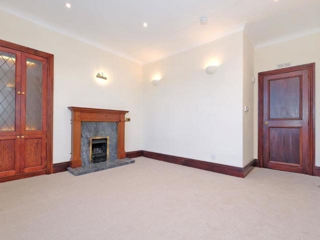 Apartment for rent in Ballindoch, Scotland