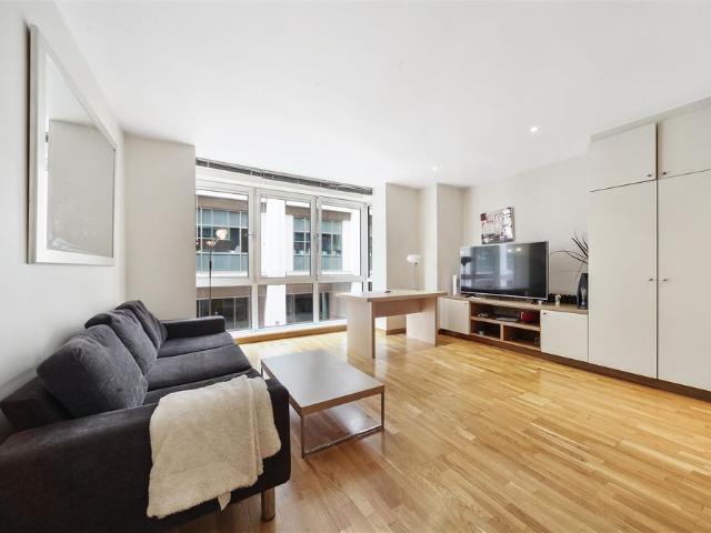 Studio for rent in Blackfriars, Lyons