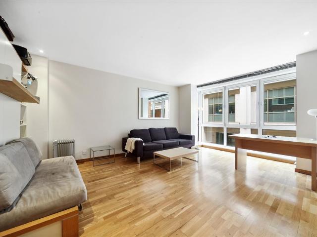 Studio for rent in Blackfriars, Lyons
