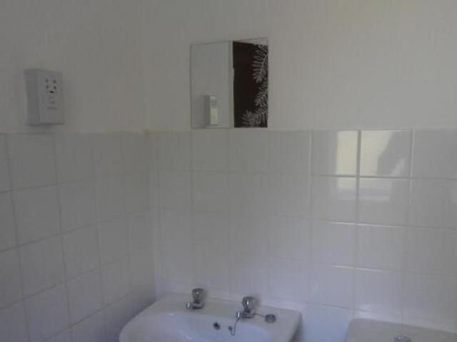 House for rent in Risinghurst and Sandhills, The Slade