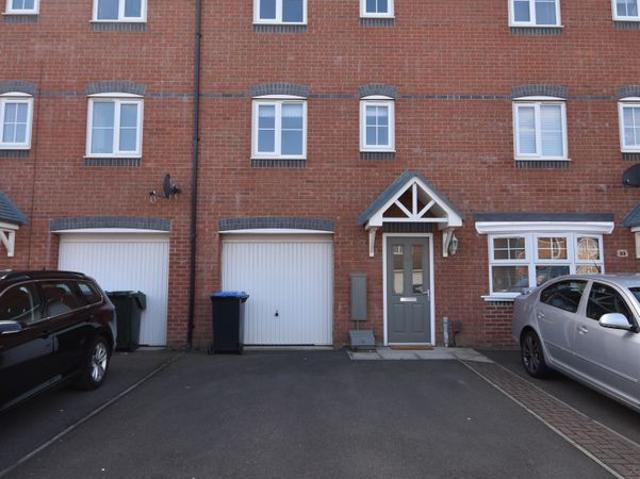 House for rent in Grove Hill, Normanby