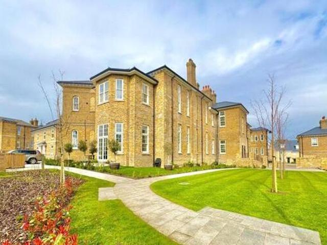 House for sale in Gun Hill Park, Aldershot