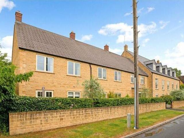 House for sale in Fossebridge, Gloucestershire