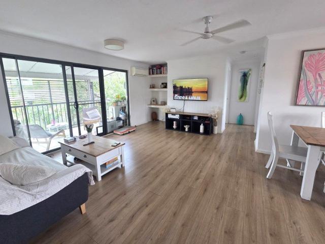 Townhouse for sale in Meadowbrook, Greater Brisbane