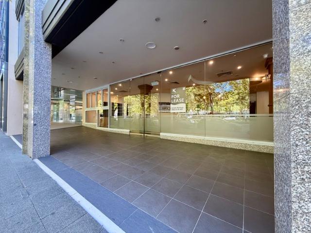 Showroom for rent in City