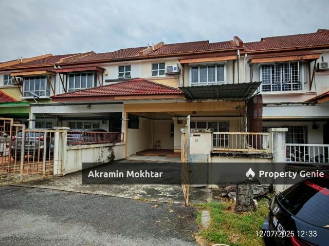 Terraced House for sale in Tanjong Sepat, Selangor
