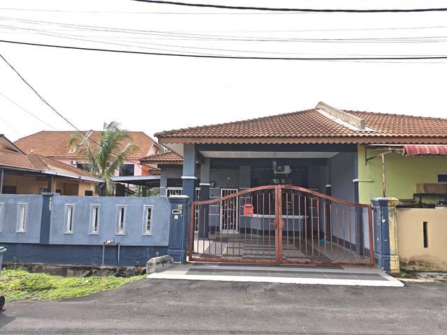 Residential House for sale in Malaka