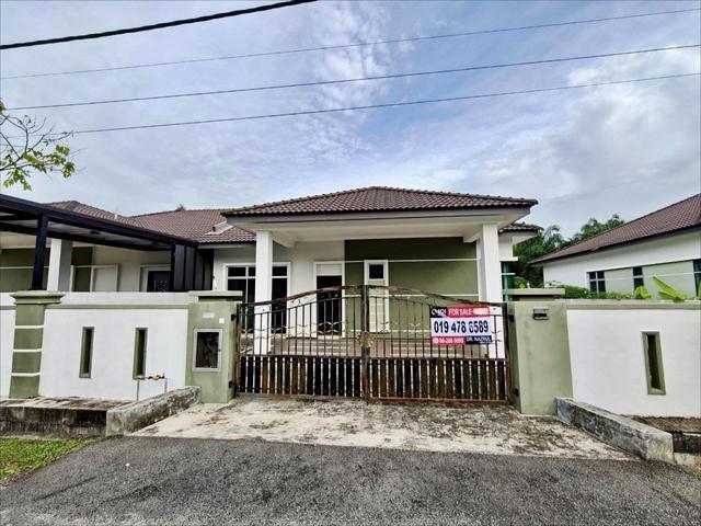 Residential House for sale in Tangkak, Johor