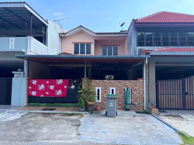 Terraced House for sale in Cheng, Malaka