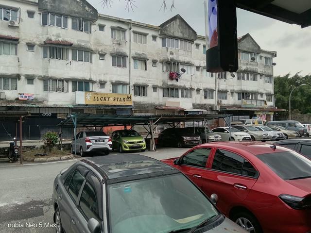 Apartment for sale in Seri Kembangan, Majlis Bandaraya Subang Jaya