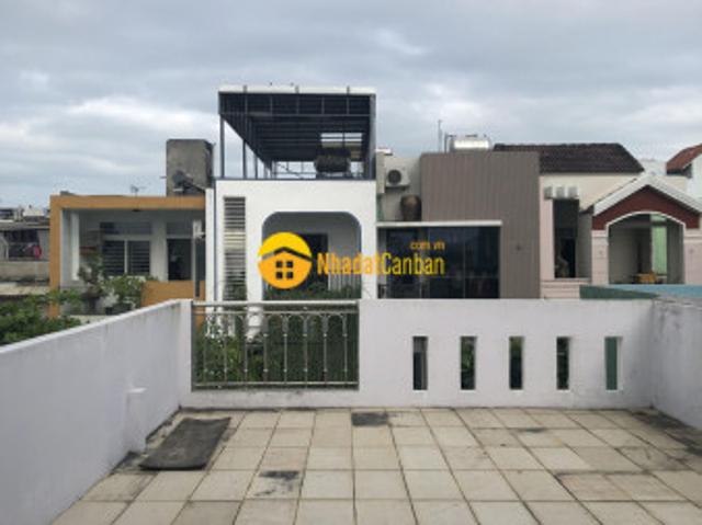 Nhà mặt phố bán