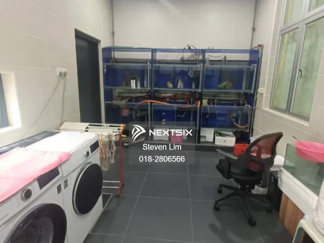 Shop for sale in Kuching