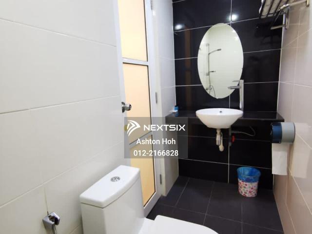 Shop for sale in Malaka