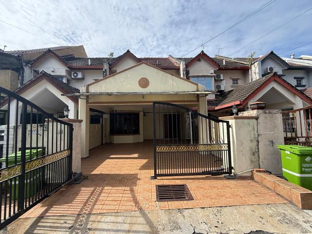 Terraced House for sale in Country Heights Damansara, Kuala Lumpur