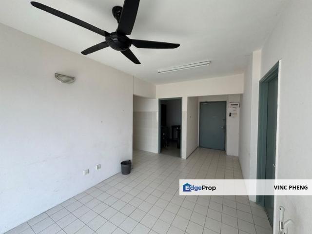 Condominium for sale in Malaka