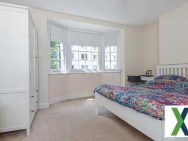 Flat for sale in East Ham