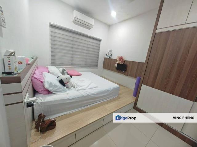 House for sale in Malaka