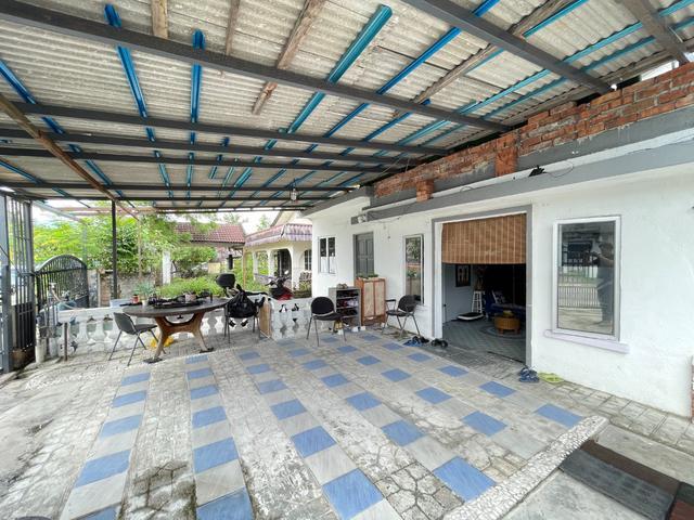 Bungalow for rent in Selayang, Selangor