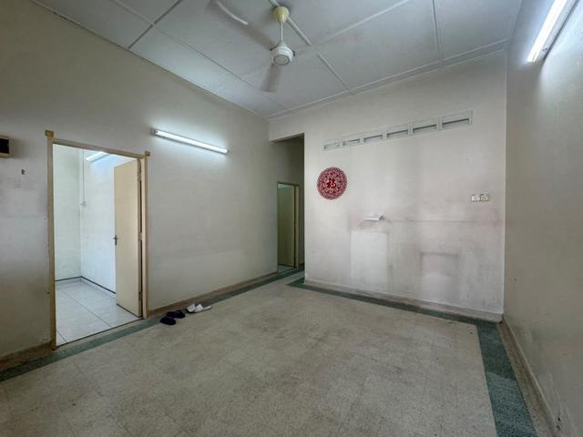 Residential House for sale in Malaka