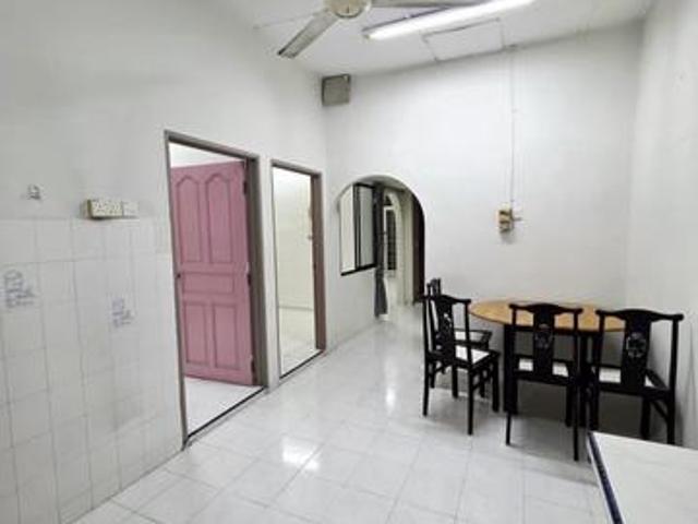 Terraced House for rent in Wellesley, Penang