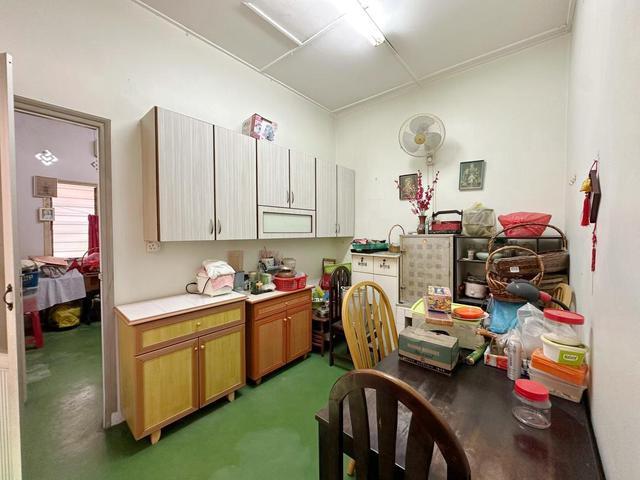 Terraced House for sale in Malaka