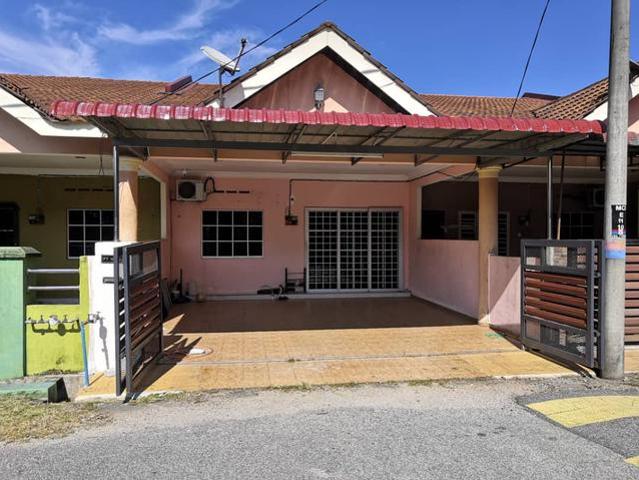 Terraced House for sale in Tringganu