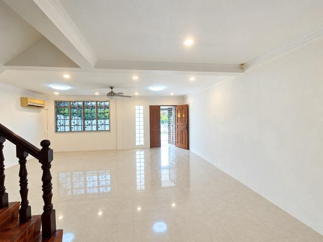 Terraced House for sale in Kuching, Bahagian Kuching