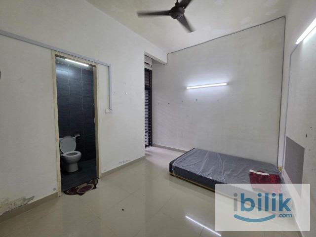 Room for rent in Alam Impian, Selangor