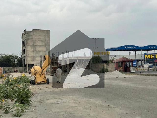 Building for sale in Lahore, Punjab