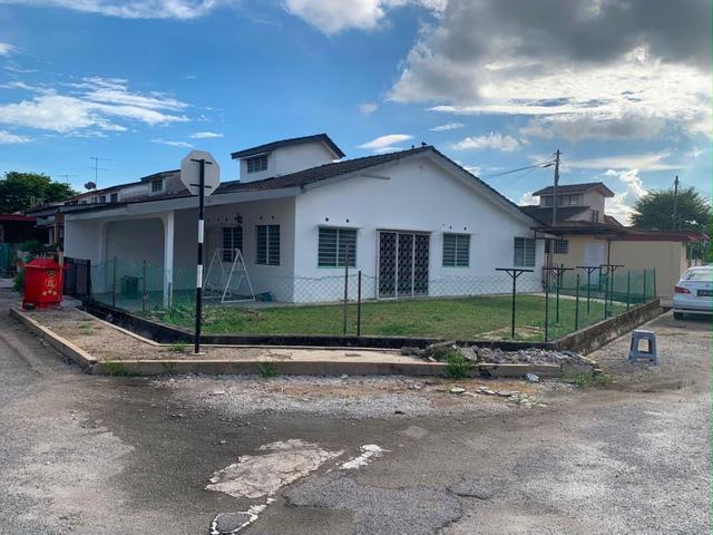 Terraced House for sale in Wellesley, Penang