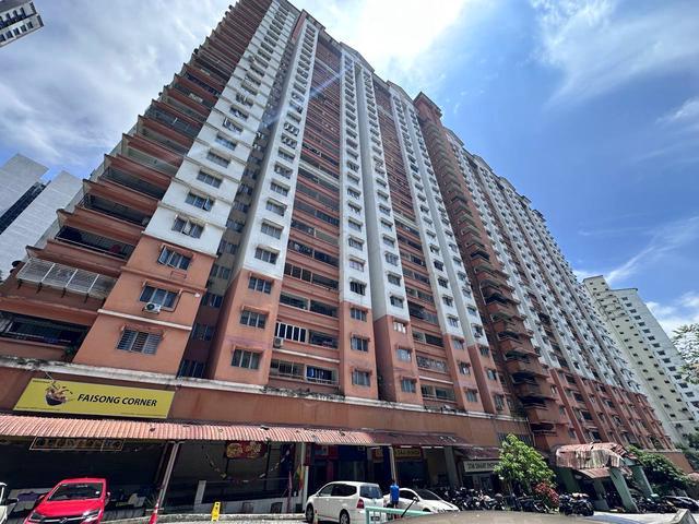 Apartment for sale in Petaling, Damansara Damai