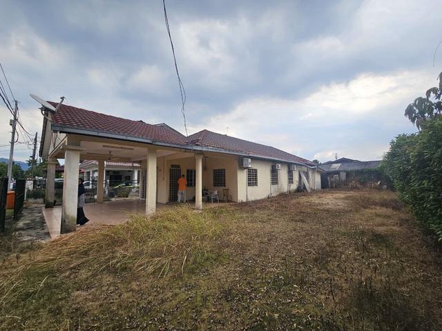 Bungalow for sale in Langat, Selangor
