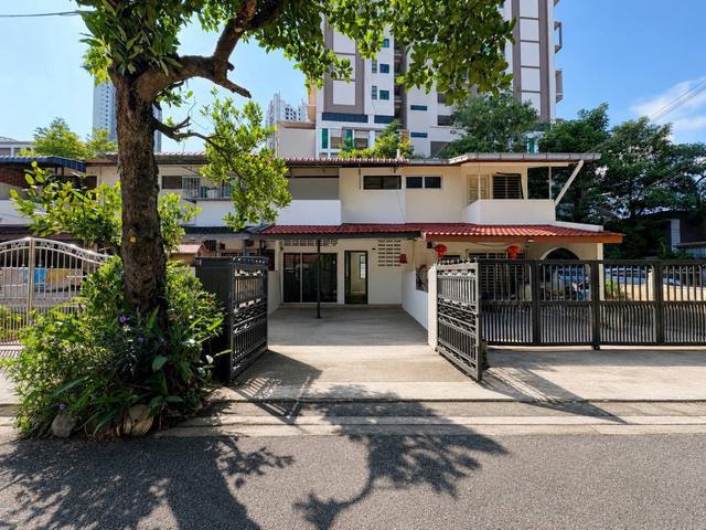 Terraced House for sale in Country Heights Damansara, Kuala Lumpur