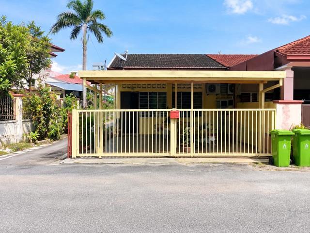 Terraced House for sale in Kuantan