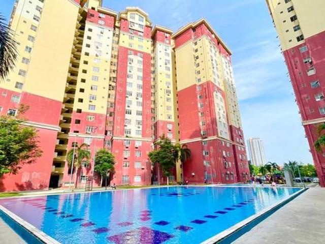 Apartment for sale in Petaling, Damansara Damai