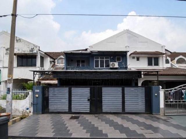 Terraced House for sale in Langat, Selangor
