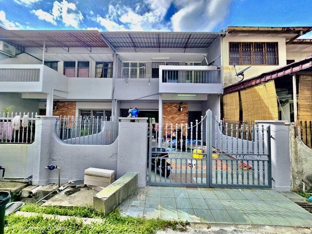 Terraced House for rent in Country Heights Damansara, Kuala Lumpur