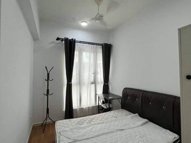 Room for rent in PJU 6, Petaling Jaya