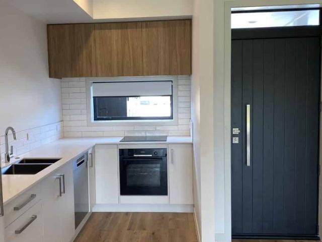 Townhouse for rent in Aurora, Hamilton City