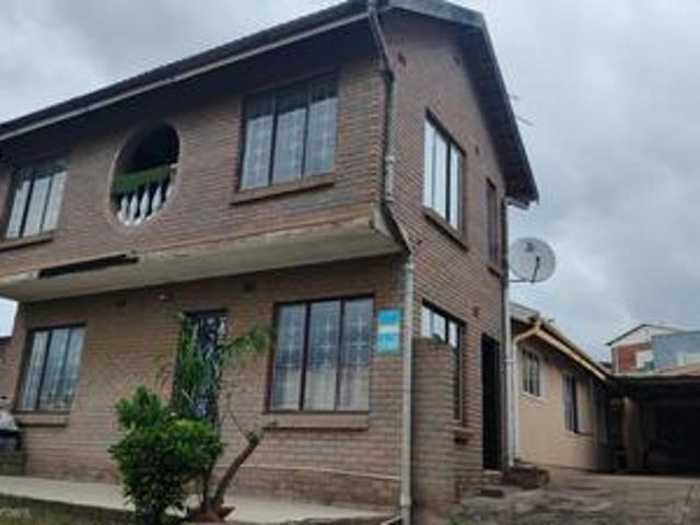 House for sale in Chatsworth, Kwazulu-natal