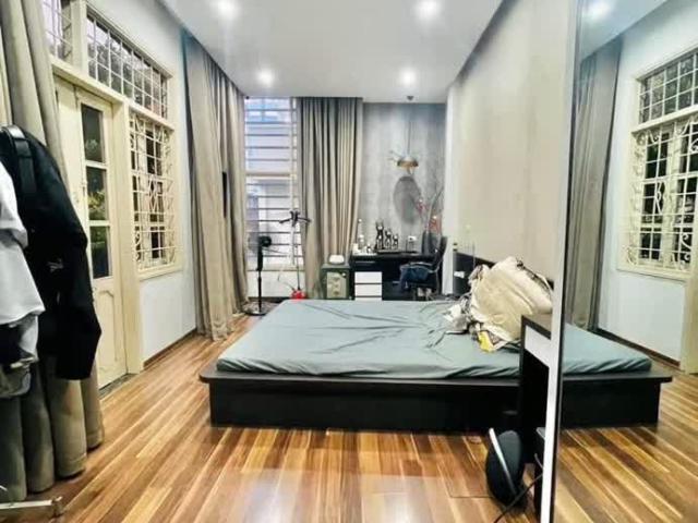 Nhà bán tại Hoàn Kiếm, Hà Nội